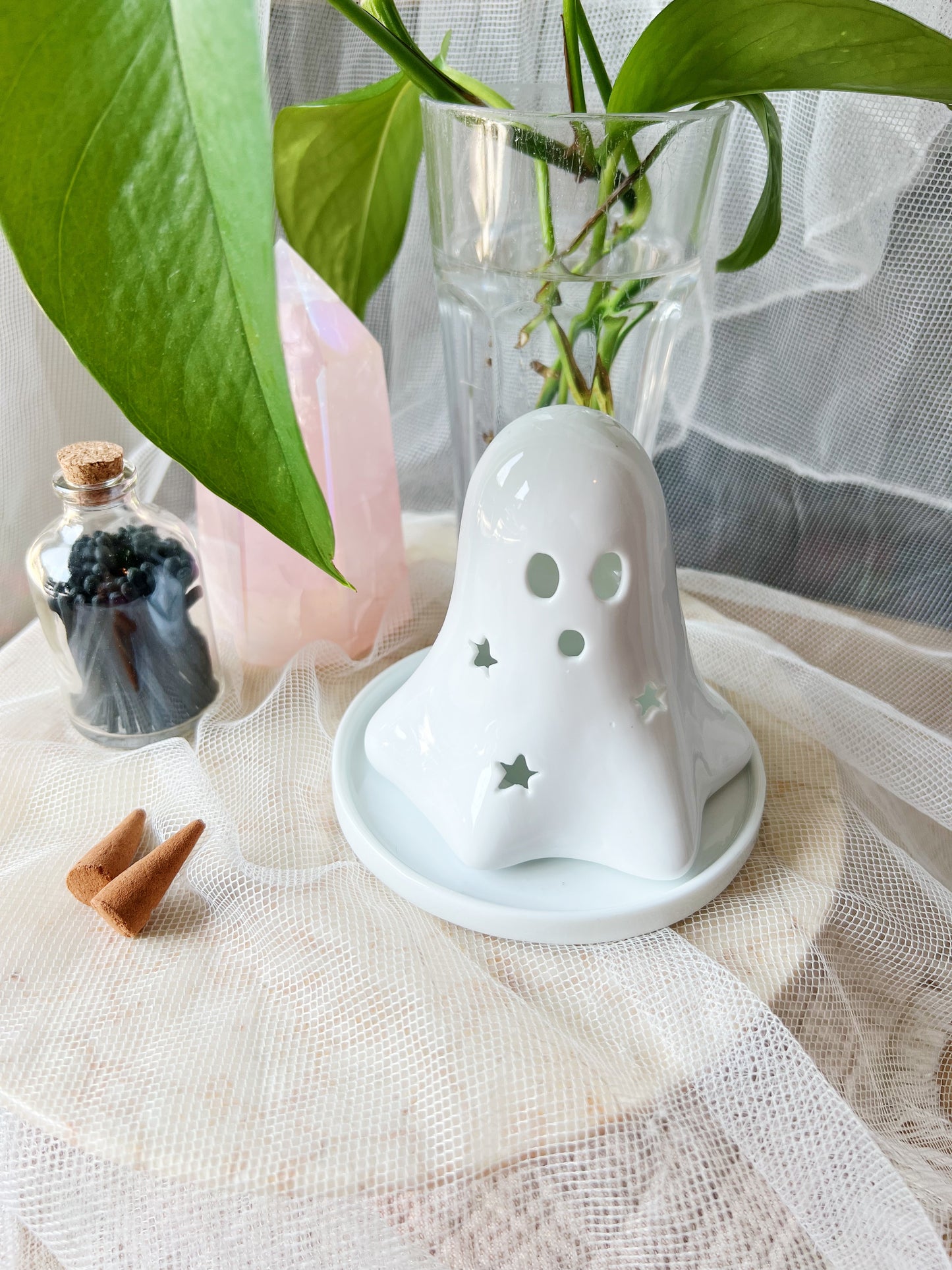 Booo Ghost Telys og Røkelseskjegleholder