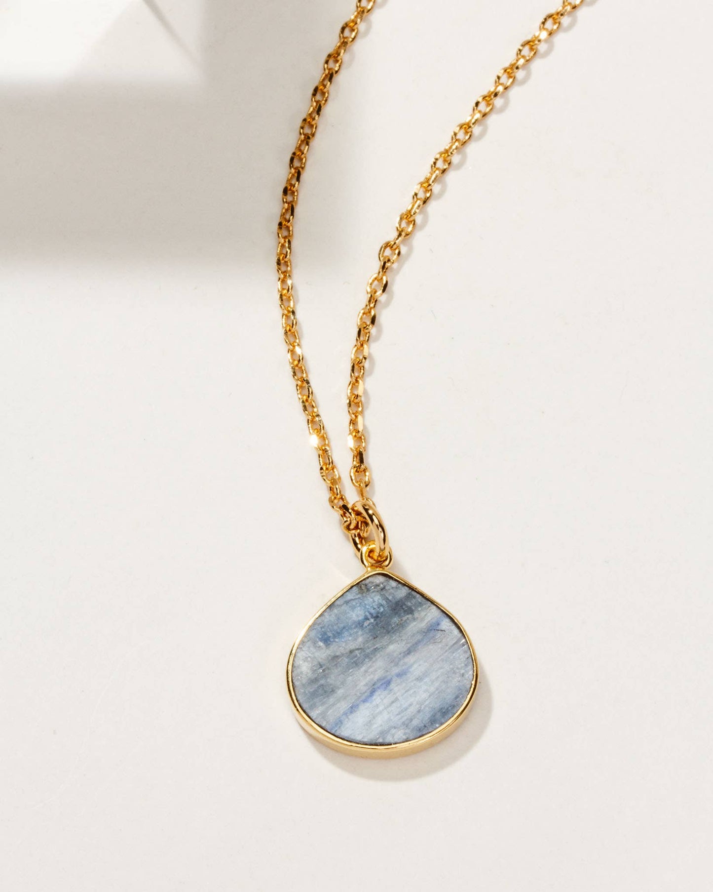 Bohemian Long Medallion Halskjede - Kyanite