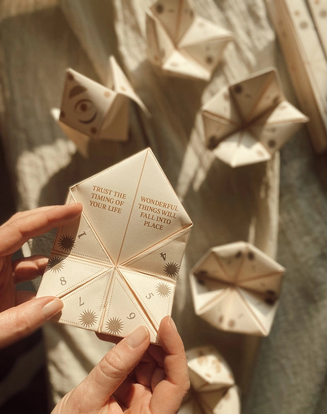 Fortune Teller - Oracle Game