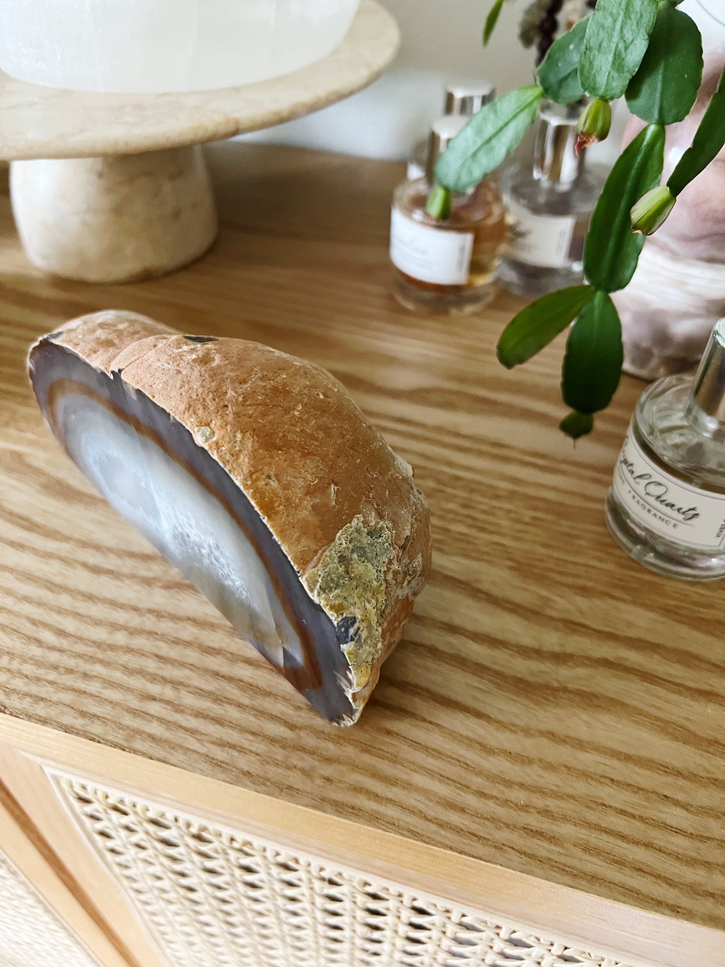 Halvpolerte Bokstøtter av Agat