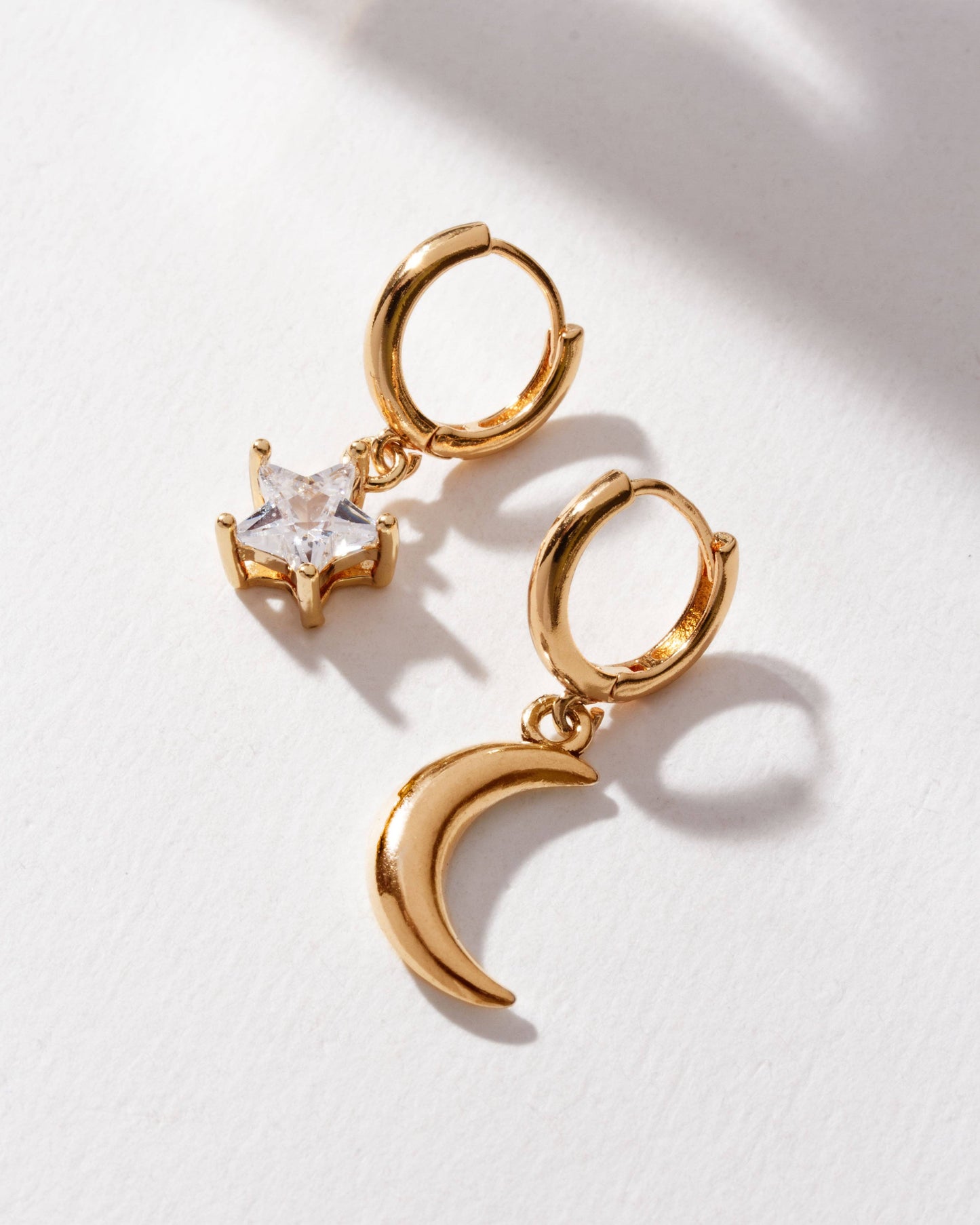 Lunar Contrast Mismatched Øreringer