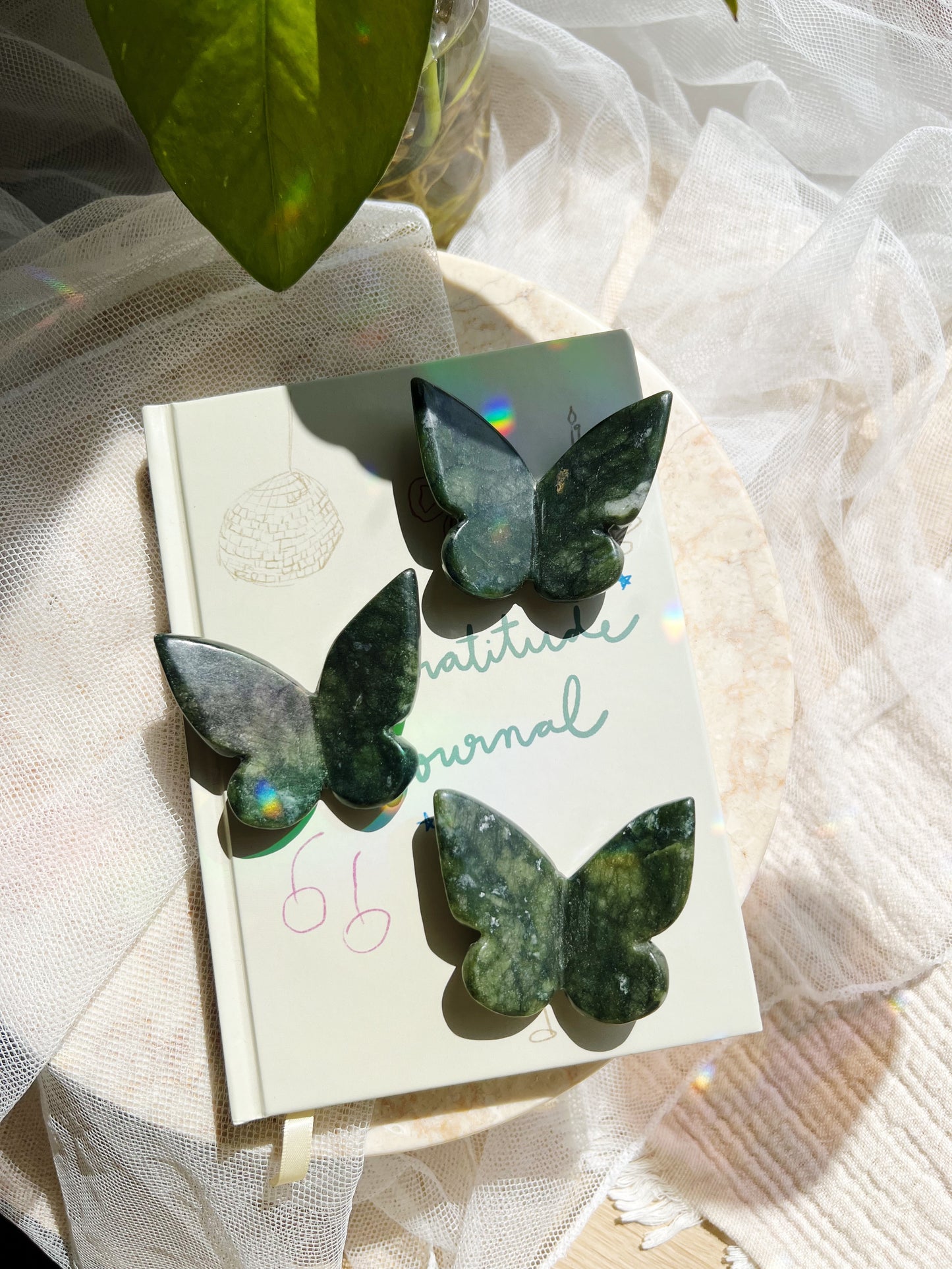 Grønn Jade sommerfugl 6x5 cm