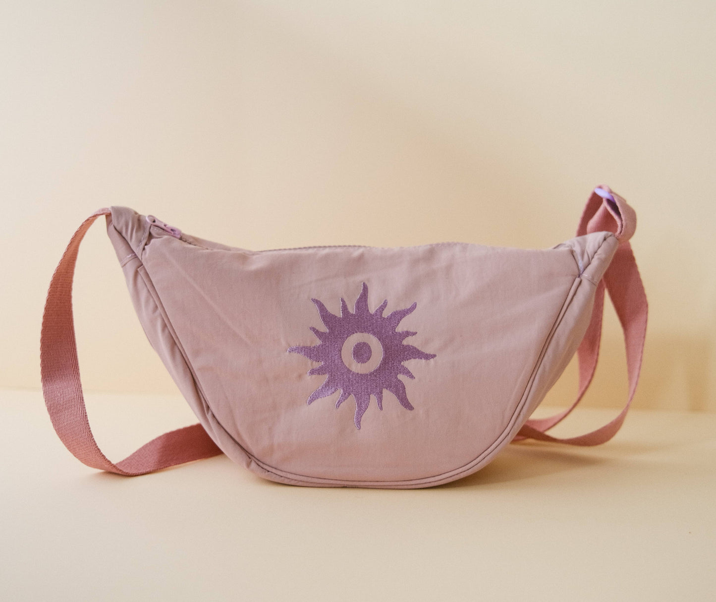 Nylon Sling Bag 90s Lilac
