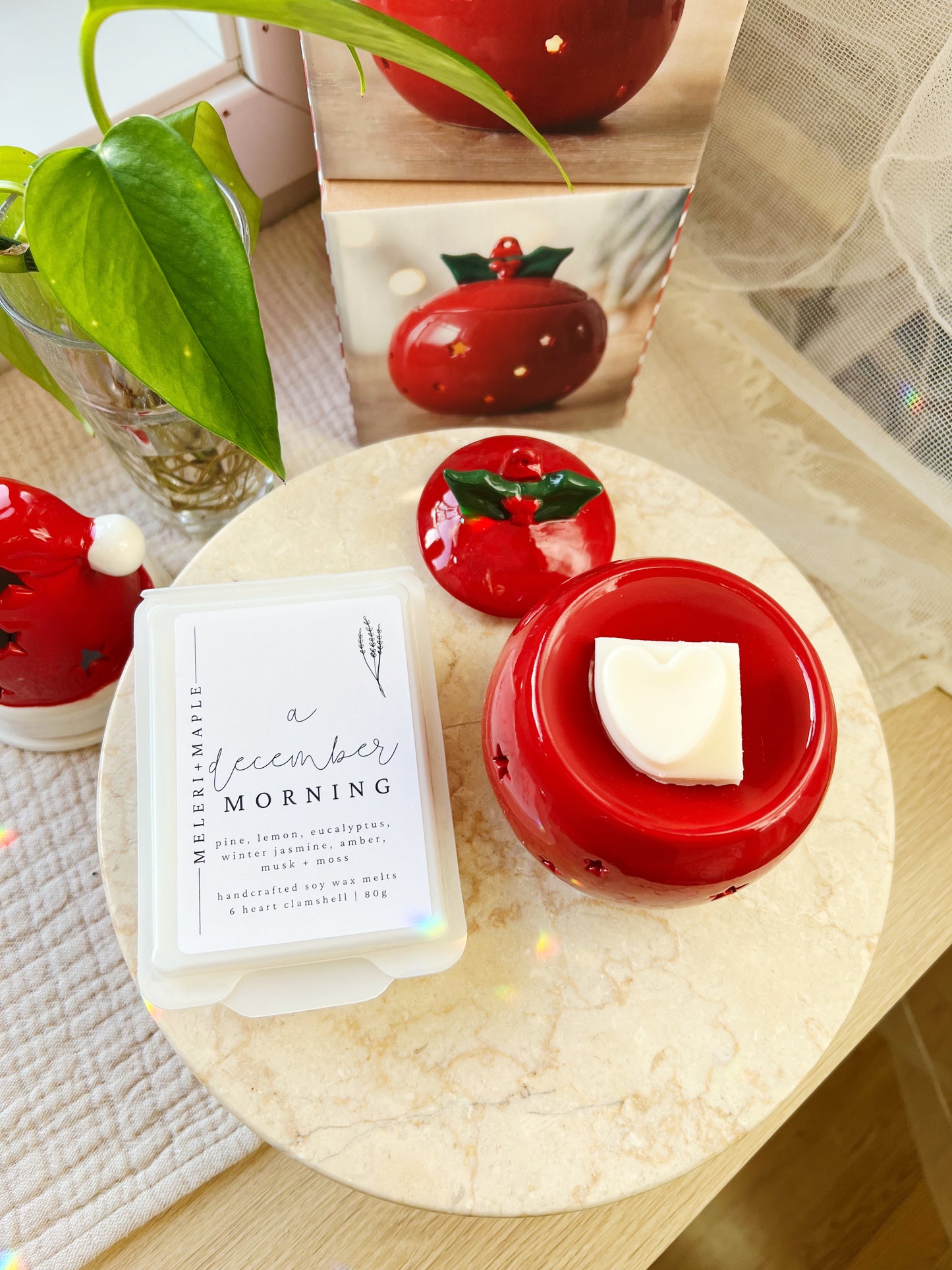 Rød Julekule olje/wax melt brenner
