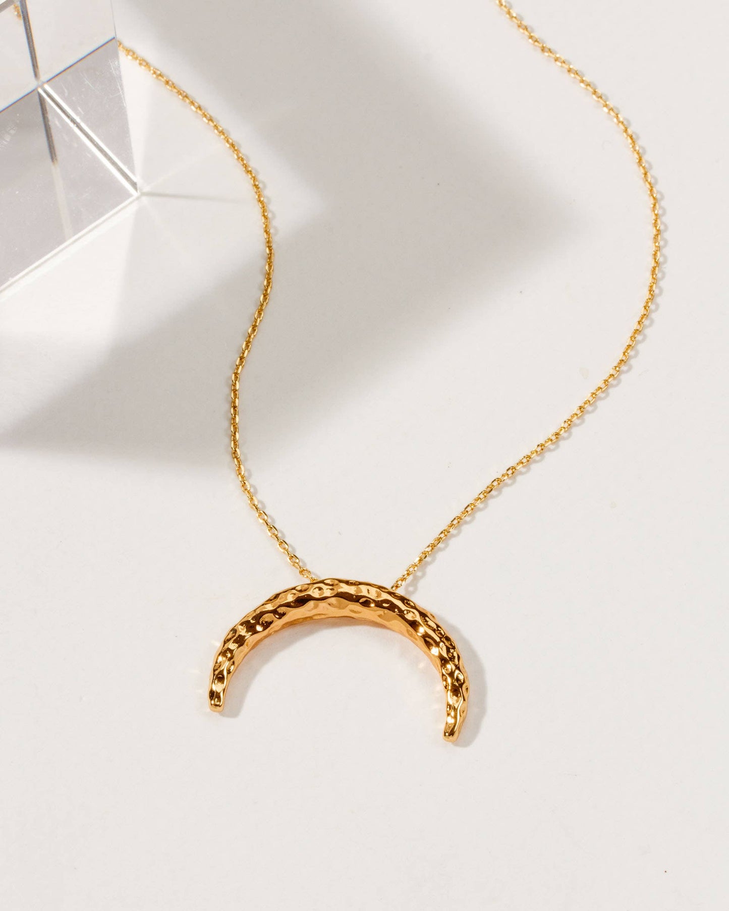 Lunula Amulet Halskjede