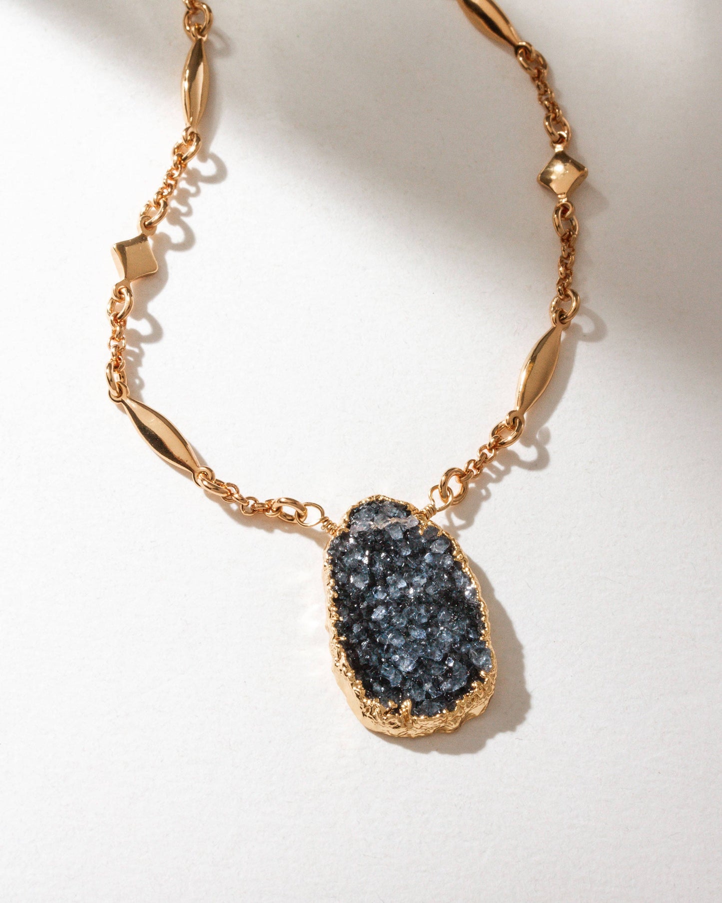 Star, Stone, & Soul Gemstone Halskjede - Black Druzy