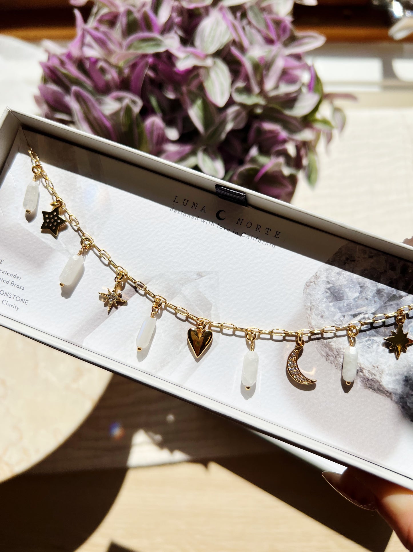 Tranquil Tide Charm Halskjede i Gull – Månesten