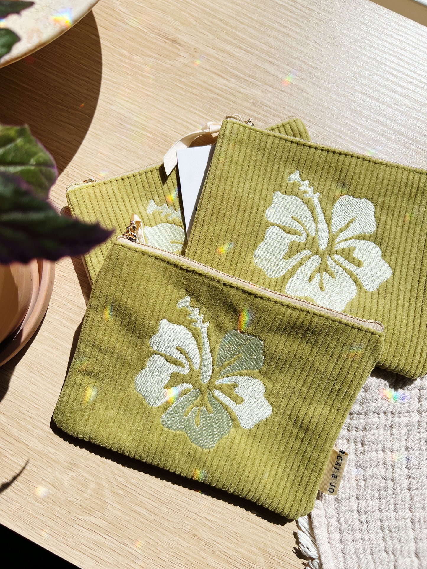 Corduroy Pouch Olive Flower