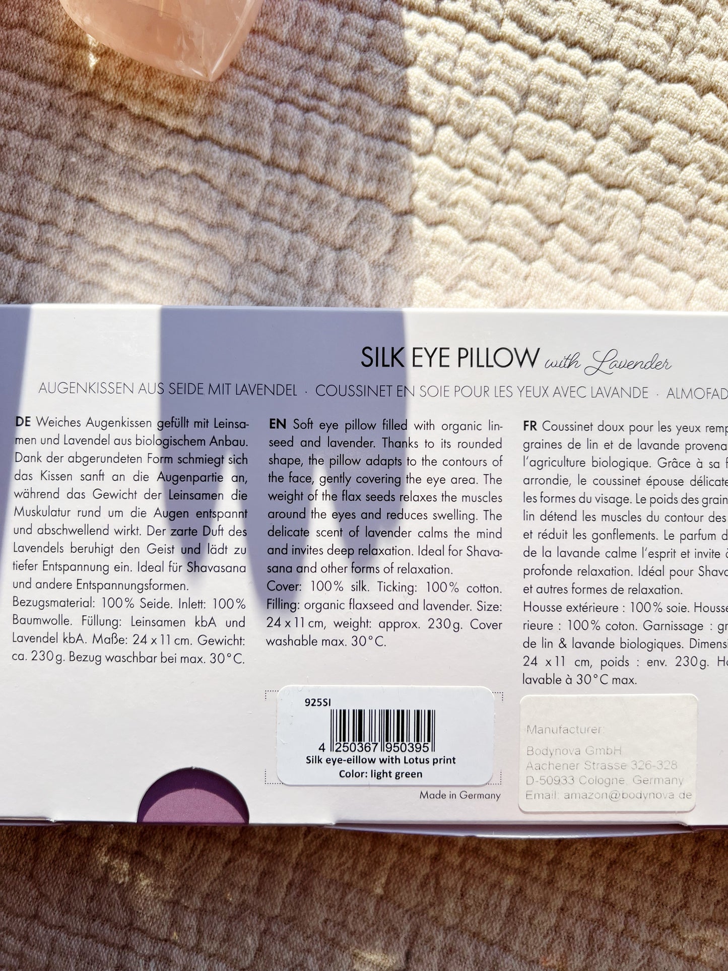 Øyepute i silke med økologisk linfrø og lavendel – lysegrønn