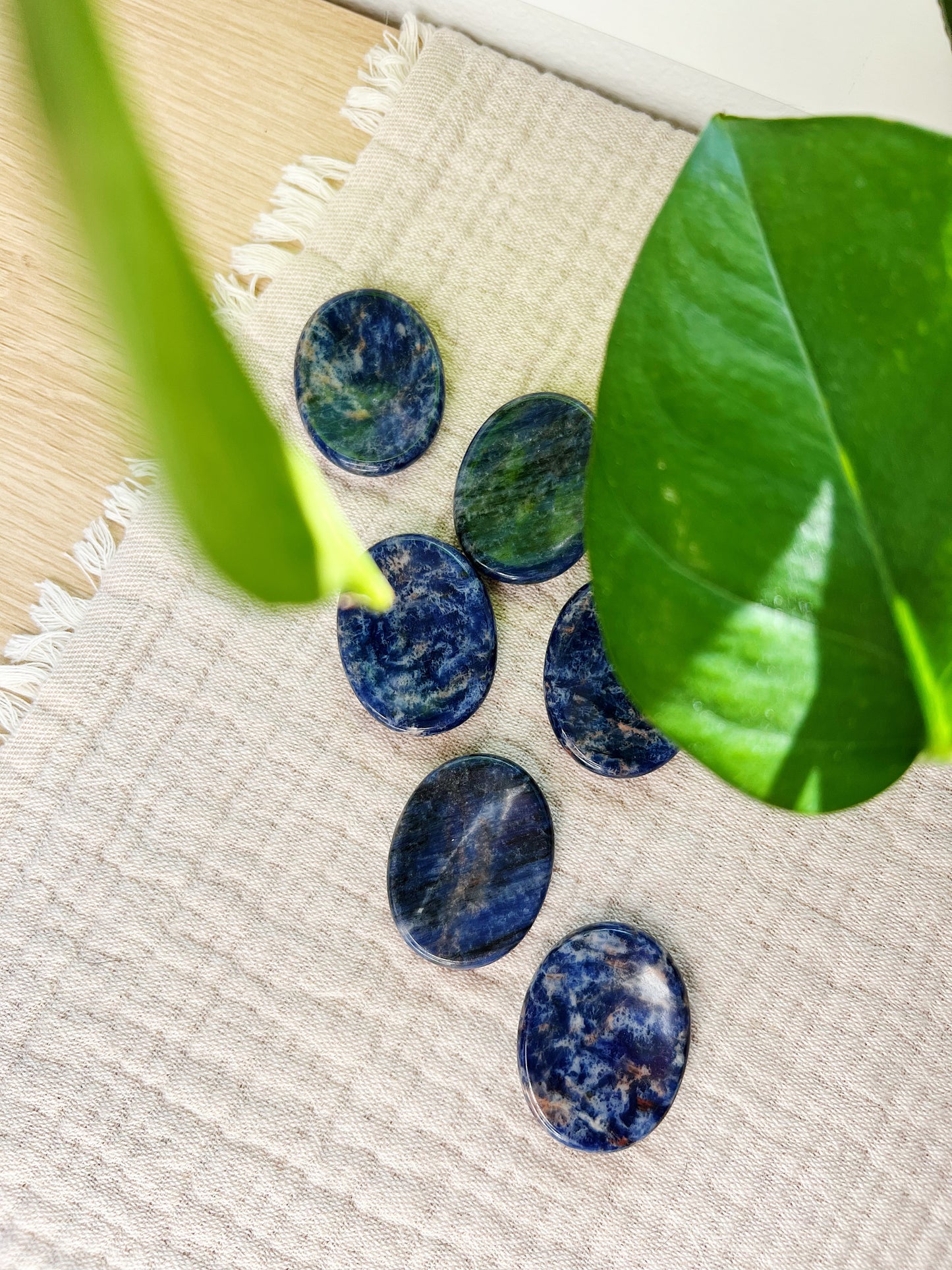 Sodalitt Worry Stone Krystall