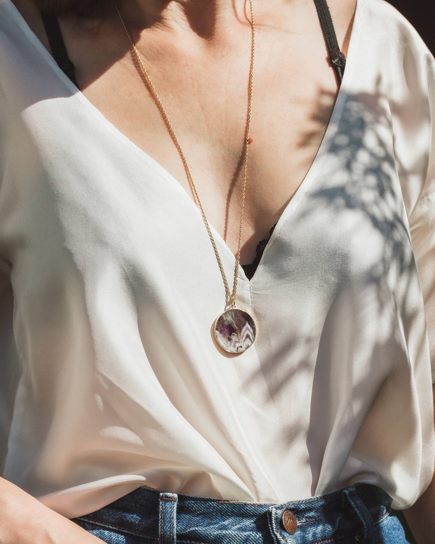 Chevron Amethyst Long Medallion Halskjede