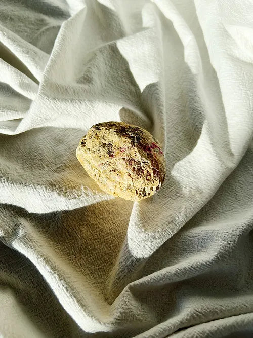 Rosa kvartskrystall geode