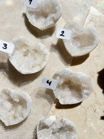 Hvit Agat Druzy Geode Hjerte (4–5 cm)