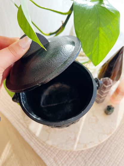 Cauldron Med Triple Moon