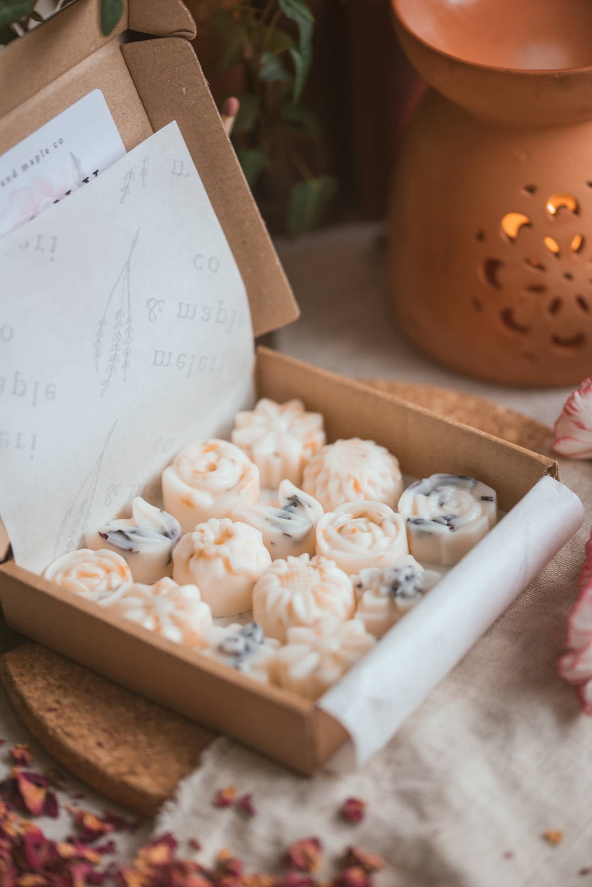 Floral Wax Melts - Rose & Oud