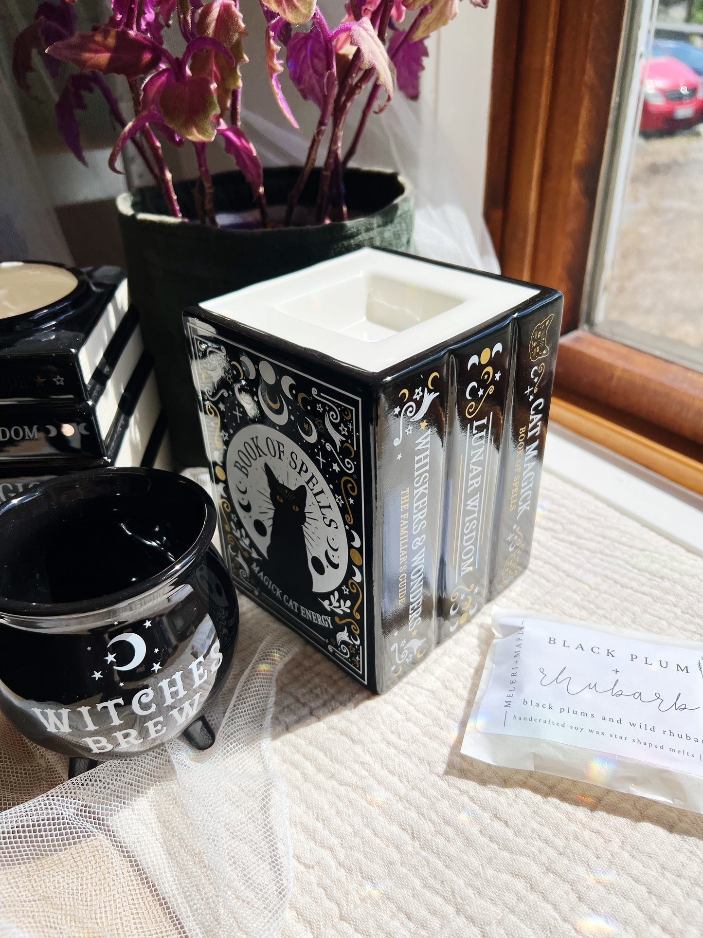 Black Cat Book of Spells Wax Melt Brenner