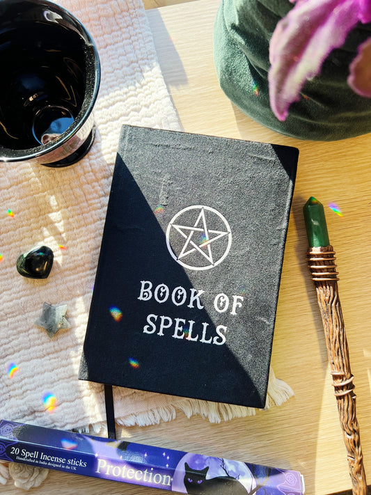 Book of Spells Fløyel A5 Notatbok