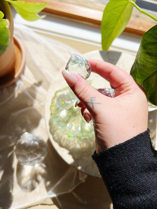 Feng Shui ball (3 cm) Suncatcher