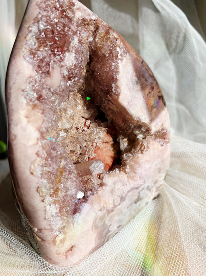Rosa Ametyst Geode – 1900g