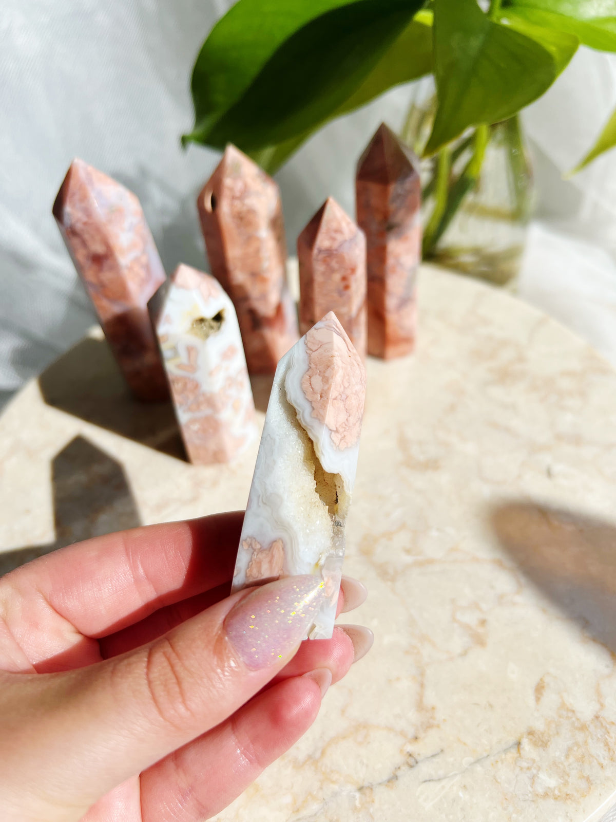 Druzy Petal Agat Tårn – 7 til 9 cm