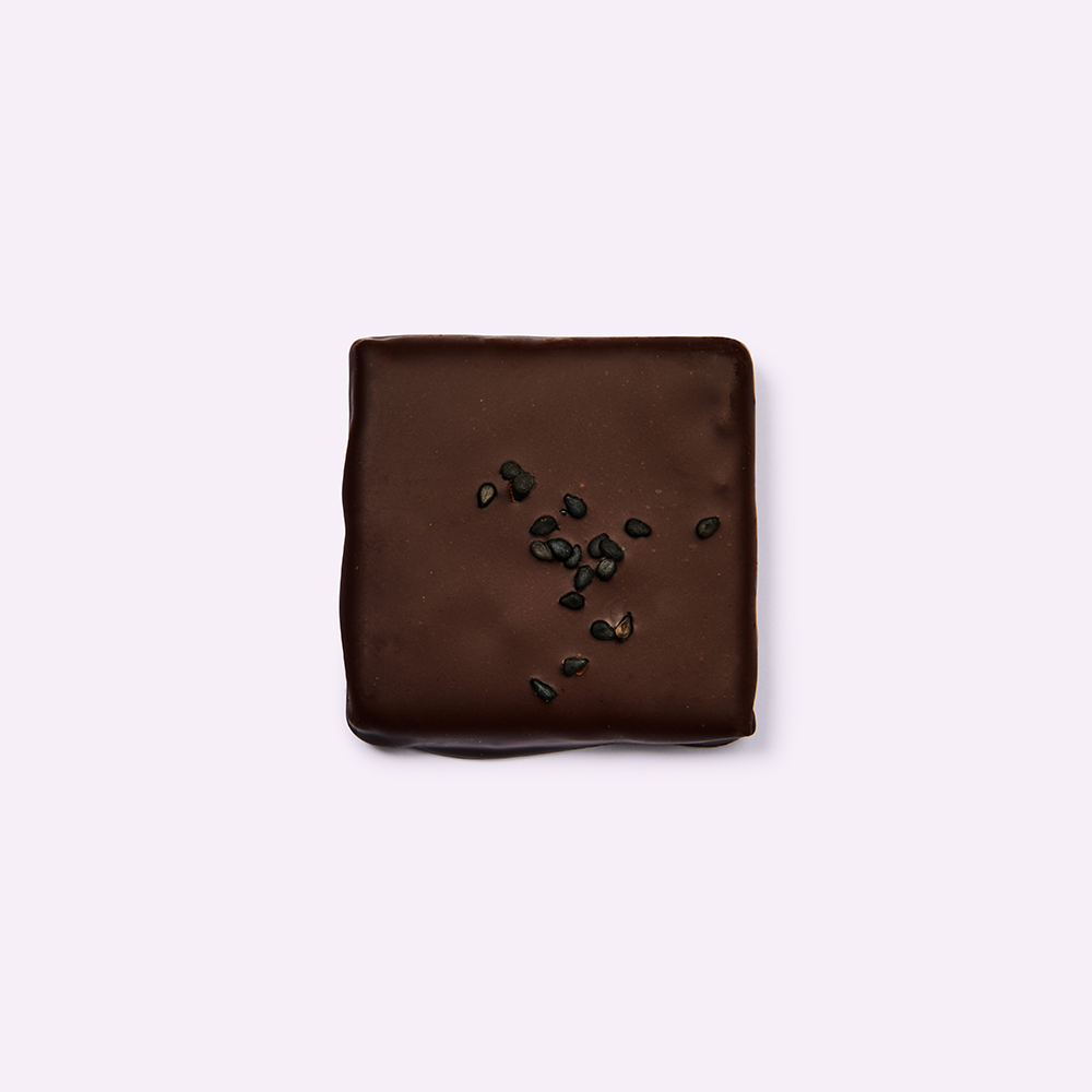Chakra Sjokolade Svart Sesam & Chai - 4 stk