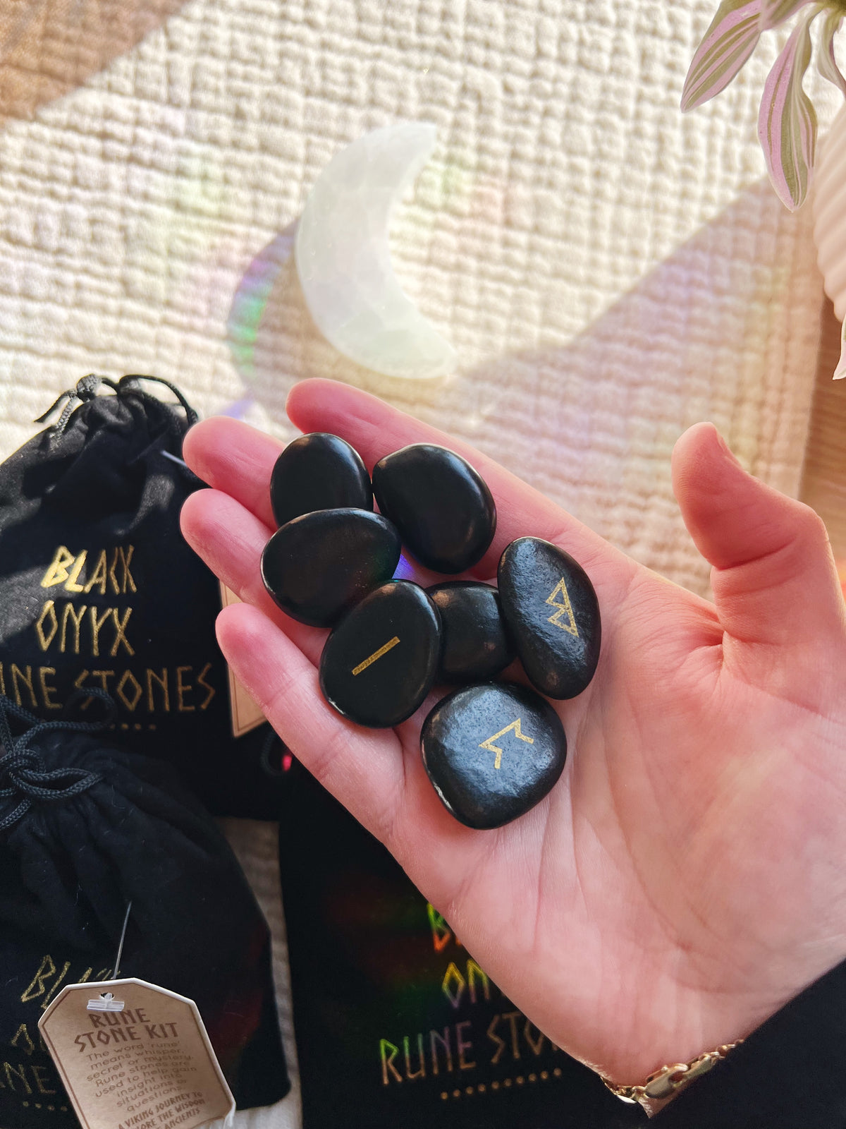Runesteiner i Svart Onyx