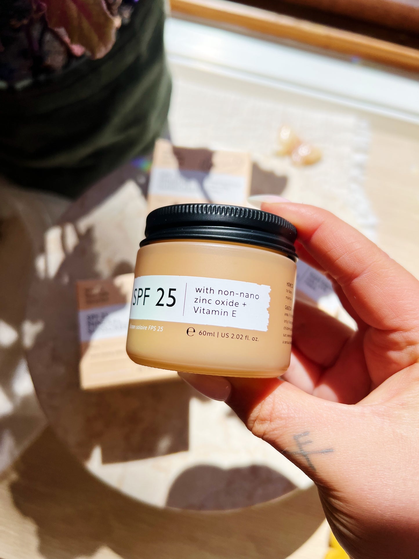 Mineral Sunscreen SPF 25 – Reef-Safe & Vegan