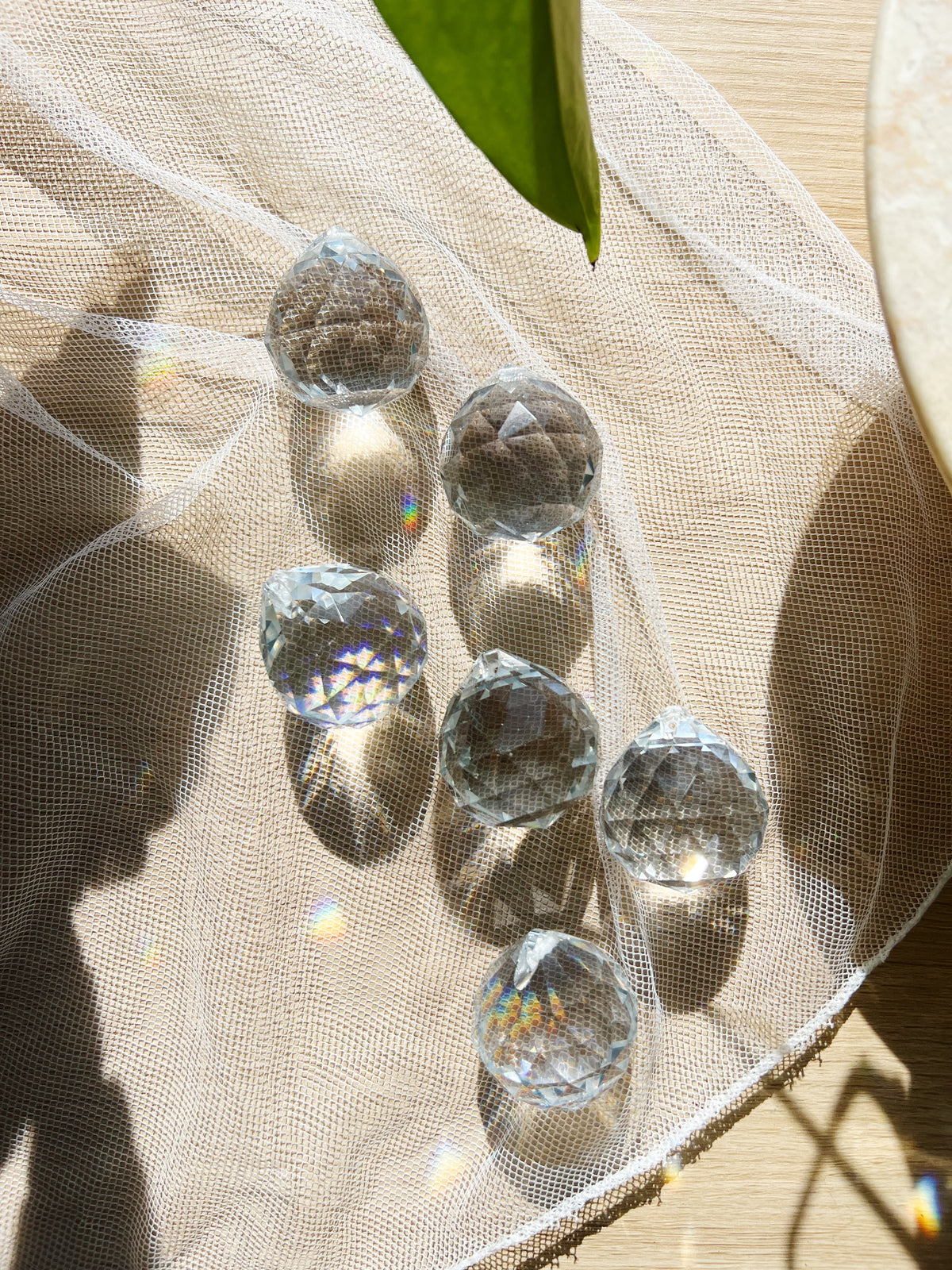Feng Shui ball (4 cm) Suncatcher