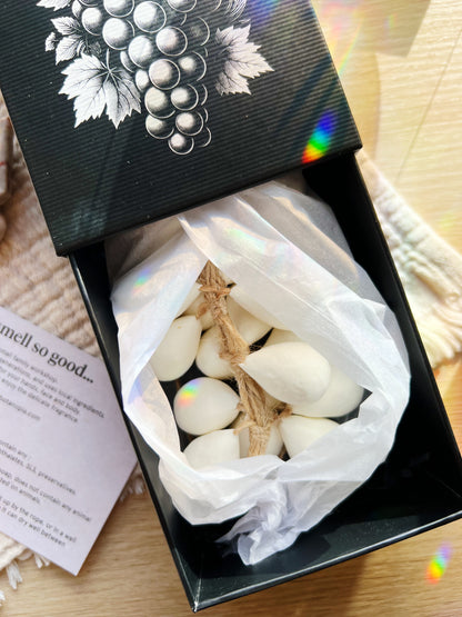 Håndlaget Drueklase Såpe - 100% Olivenolje (Hvit)