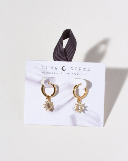 Sunny Day Huggie Hoop Øreringer