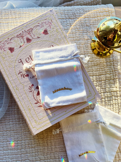 Moonbow Pose Hvit – Lille