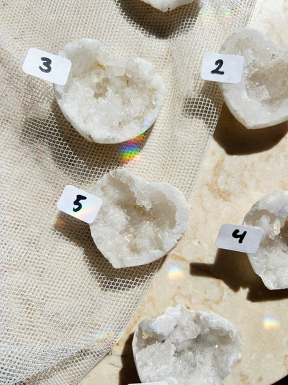 Hvit Agat Druzy Geode Hjerte (4–5 cm)