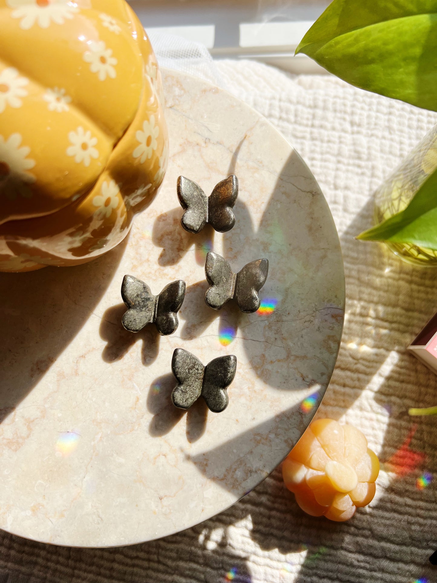 Mini Sommerfugl i Pyritt – 3 cm