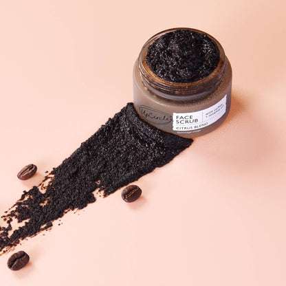 Coffee Face Scrub med Rosehip Oil – Reisestørrelse (30ml)