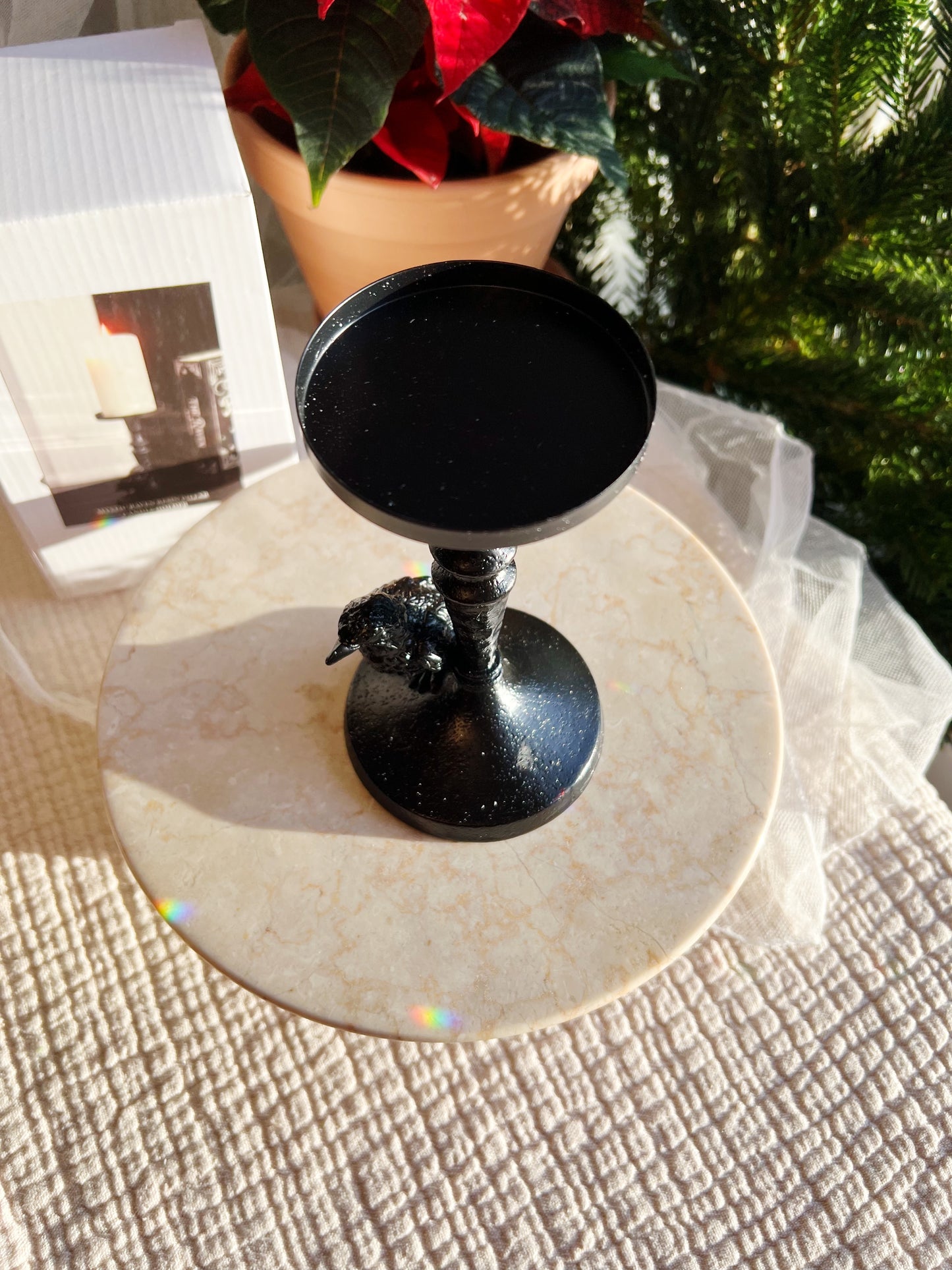 Mystic Raven Lysestake (9.5 x 9.5 x 16 cm)