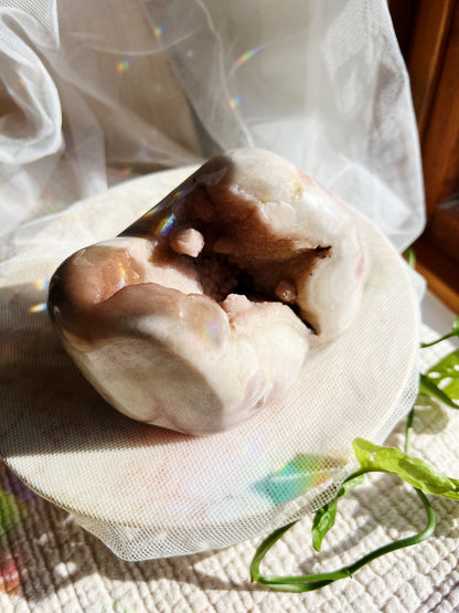 Rosa Ametyst Geode – 1666g