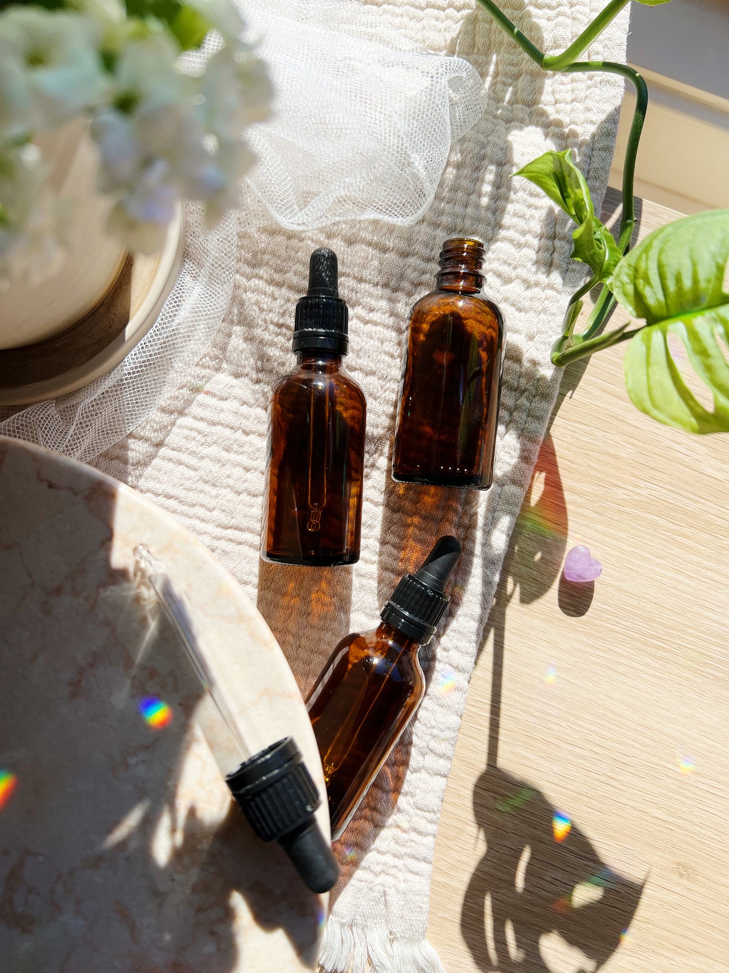 Glassflaske Amber 50ml med Pipette – Lag din egen magiske oljemiks