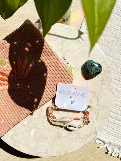 Cowrie Coral Armbåndsett