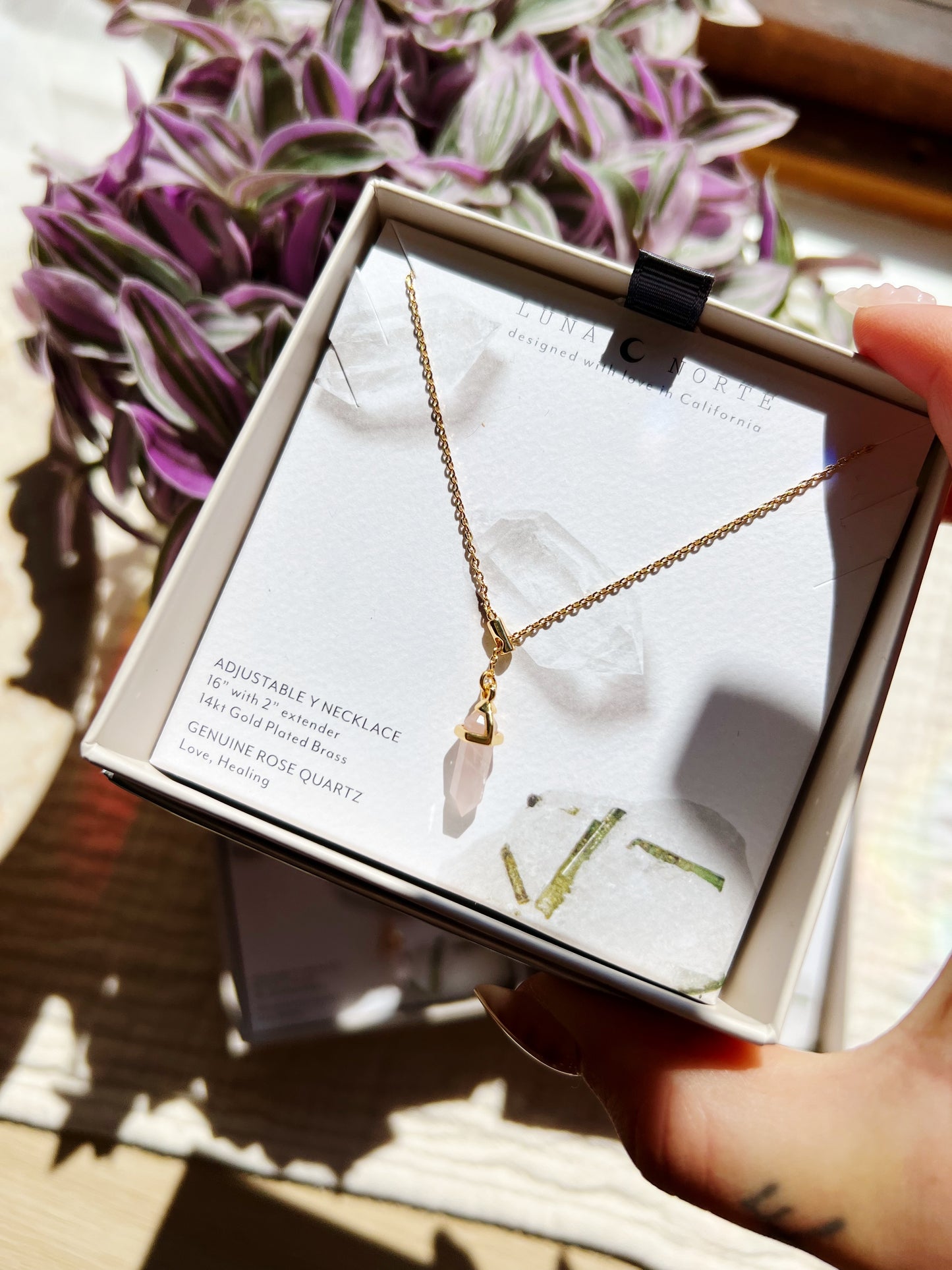 Prism Point Lariat Halskjede – Rosenkvarts