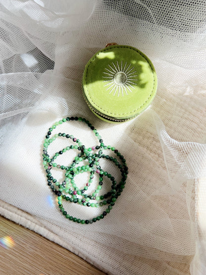 Ruby Zoisite Armbånd 4mm