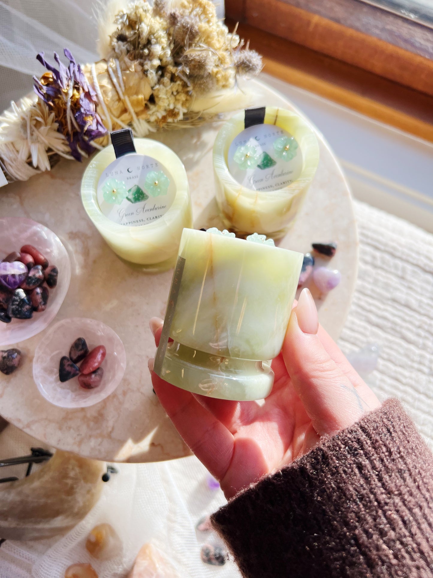 Calmly Organized Kalsitt Smykkeskrin & Grønn Aventurin Blomsterøreringer Sett