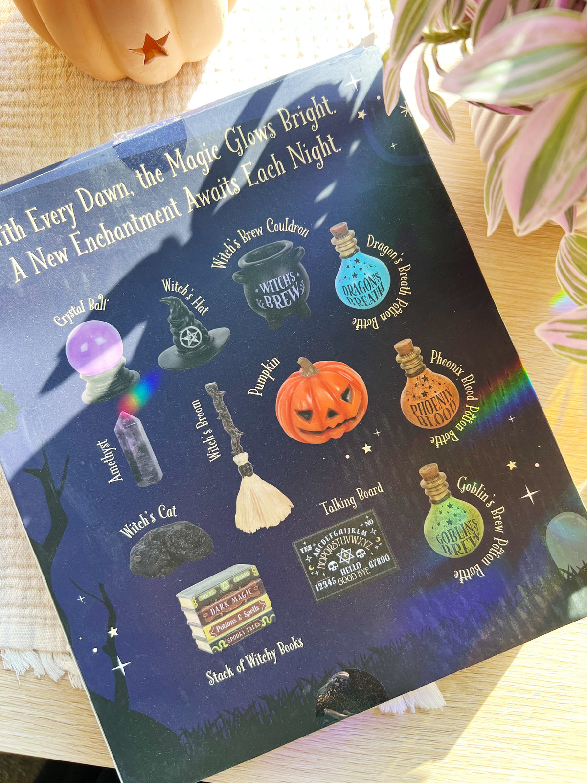 Shelf of Shadows Halloween Kalender 12 Dager