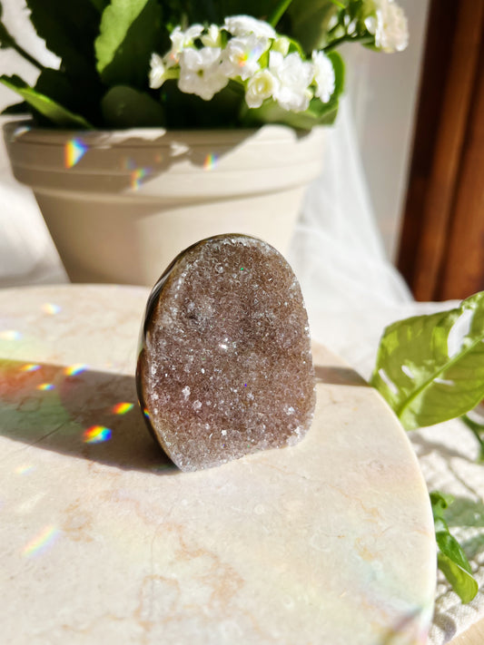 Druzy Grå Agat Freeform 140g | Stående Krystall #16