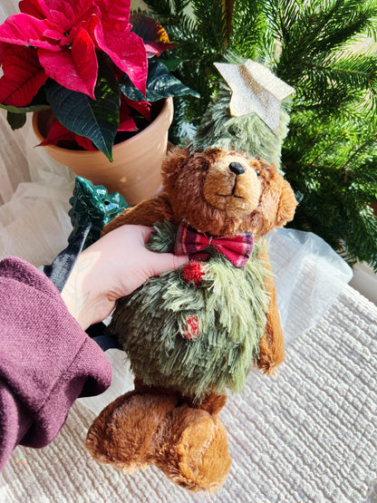 Stående myk julebjørn – 7.5 x 15 x 38 cm