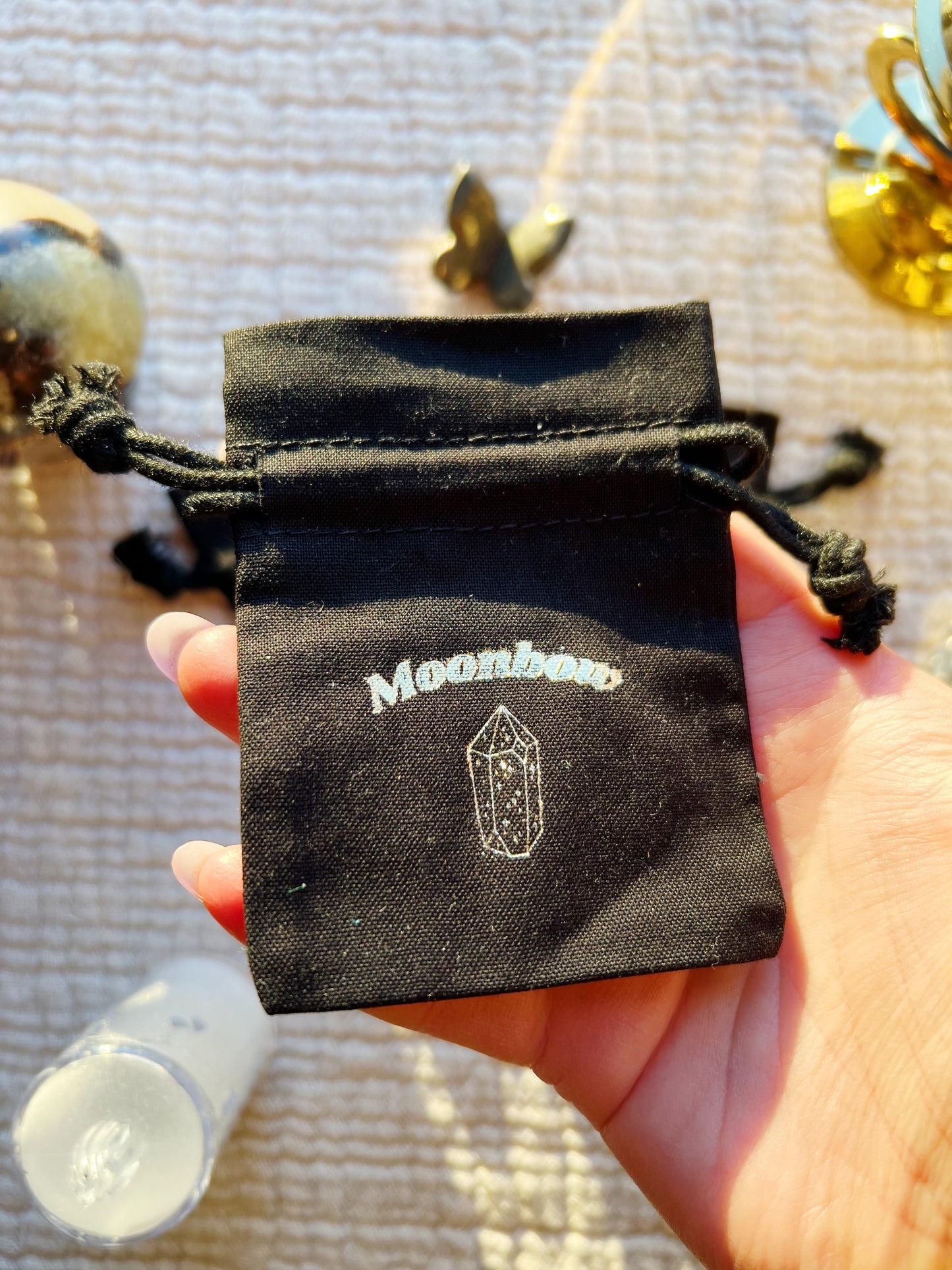 Moonbow Pose Mini Sort