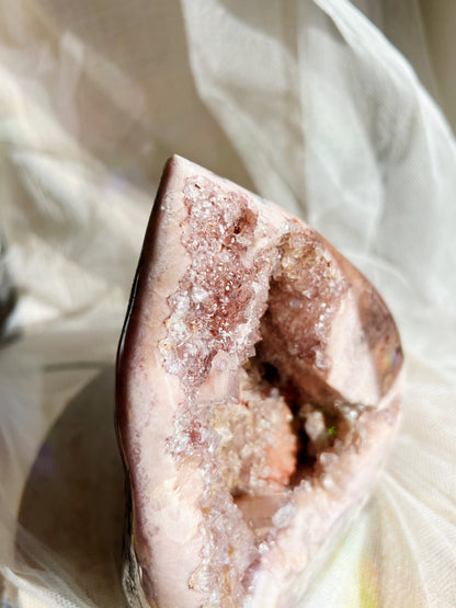 Rosa Ametyst Geode – 1900g