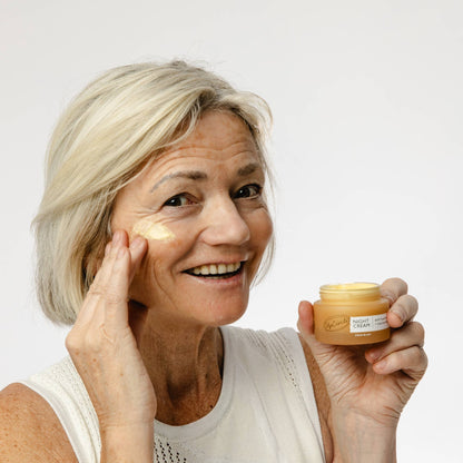 Night Cream med Hyaluronic Acid & Niacinamide – Reisestørrelse (30ml)