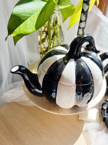 Black and White Striped Pumpkin Tekannen