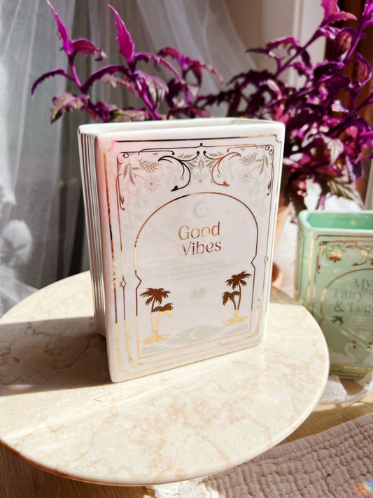 Hvit Bokformet Vase