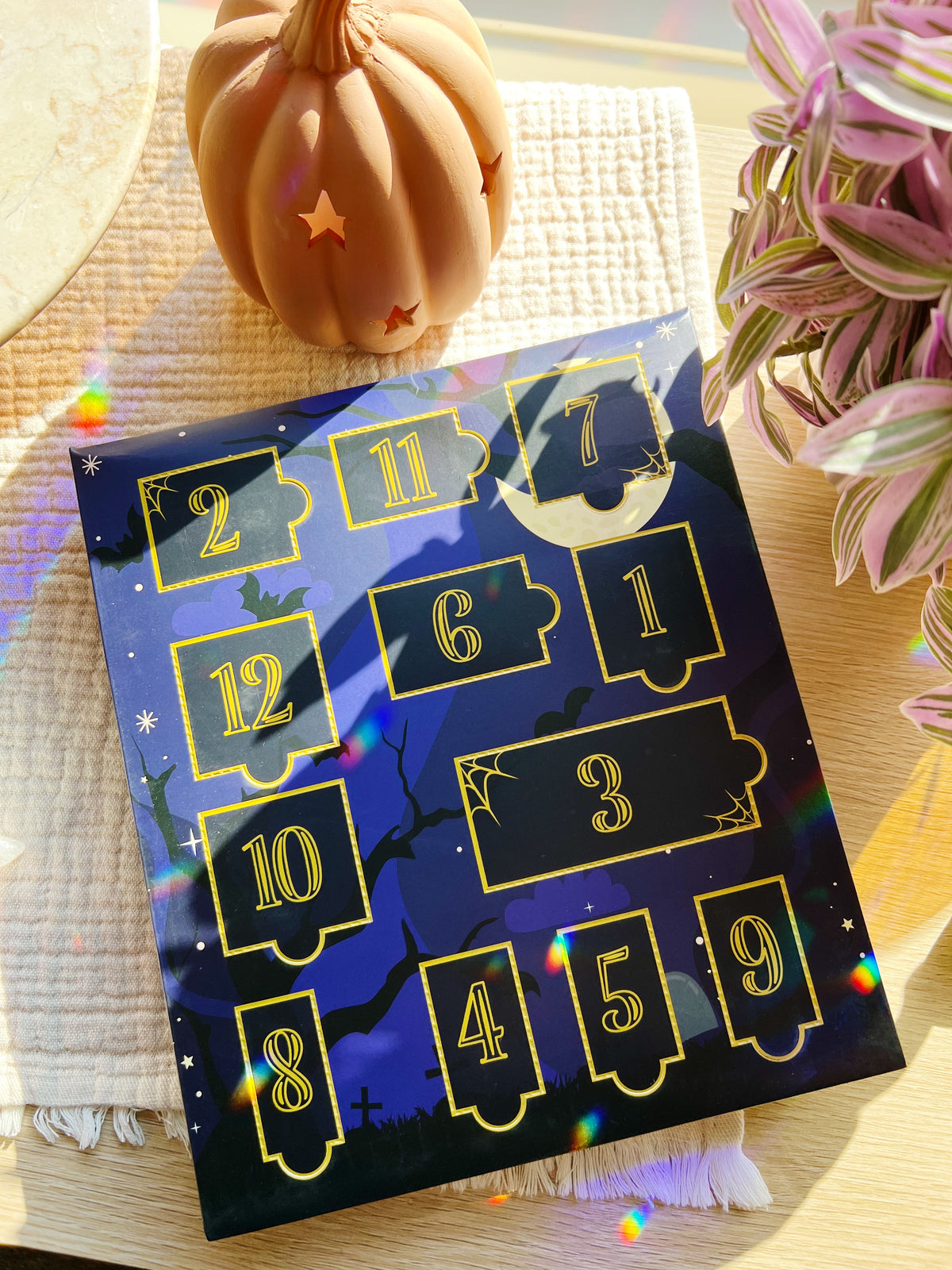 Shelf of Shadows Halloween Kalender 12 Dager